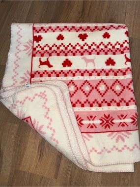 Victoria Secret PINK Winter Blanket